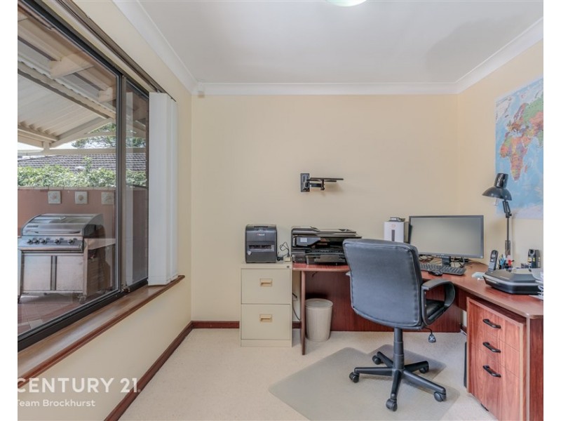 62 Grenadier Drive, Thornlie WA 6108