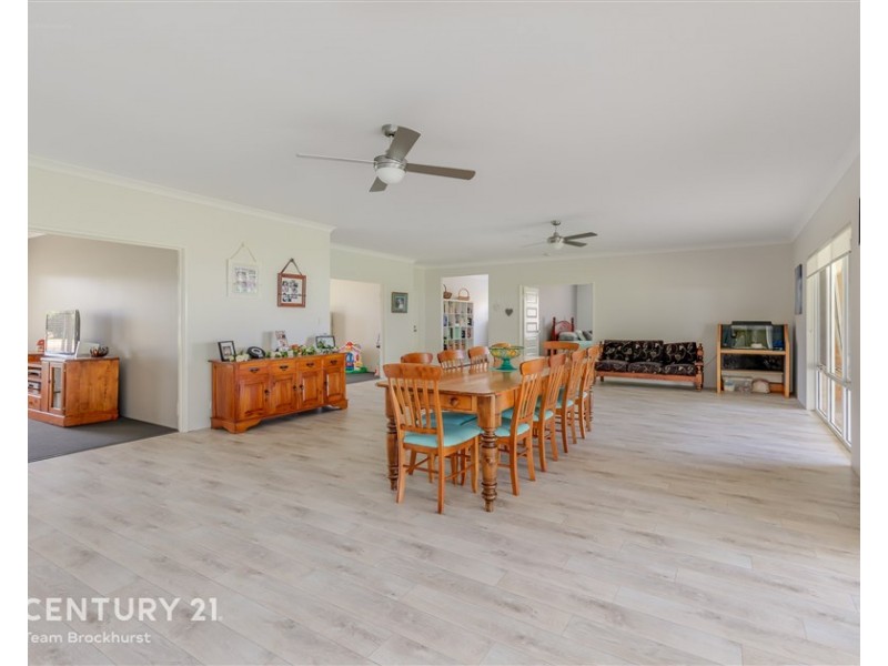 155 Larsen Road, Byford WA 6122