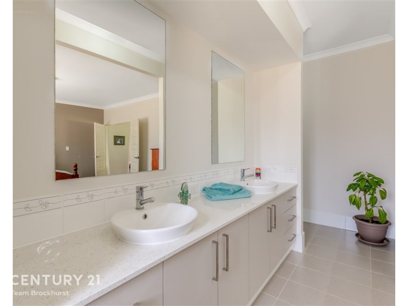 155 Larsen Road, Byford WA 6122