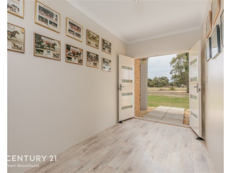 155 Larsen Road, Byford WA 6122