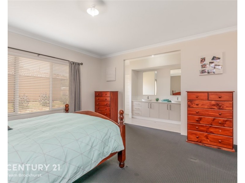 155 Larsen Road, Byford WA 6122