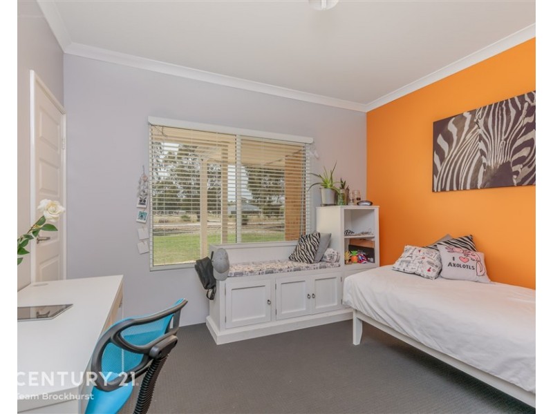 155 Larsen Road, Byford WA 6122