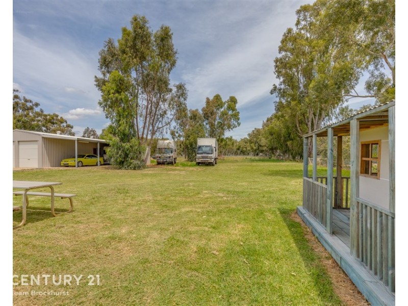 155 Larsen Road, Byford WA 6122