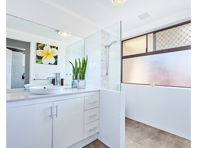 9 Austen Street, Munster WA 6166