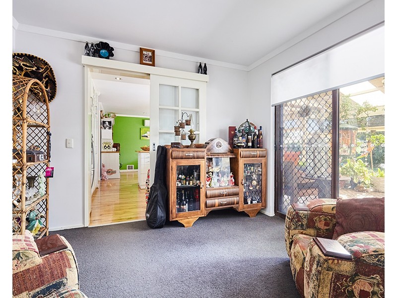 9 Austen Street, Munster WA 6166