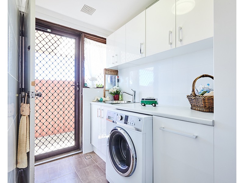 9 Austen Street, Munster WA 6166