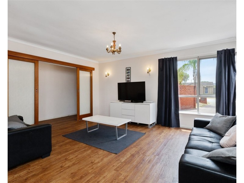 19 Nutley Street, Maddington WA 6109