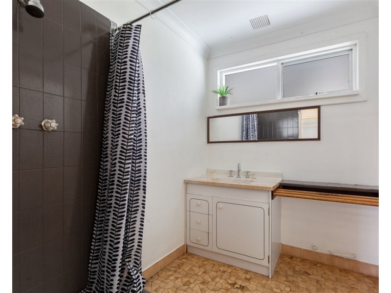 19 Nutley Street, Maddington WA 6109