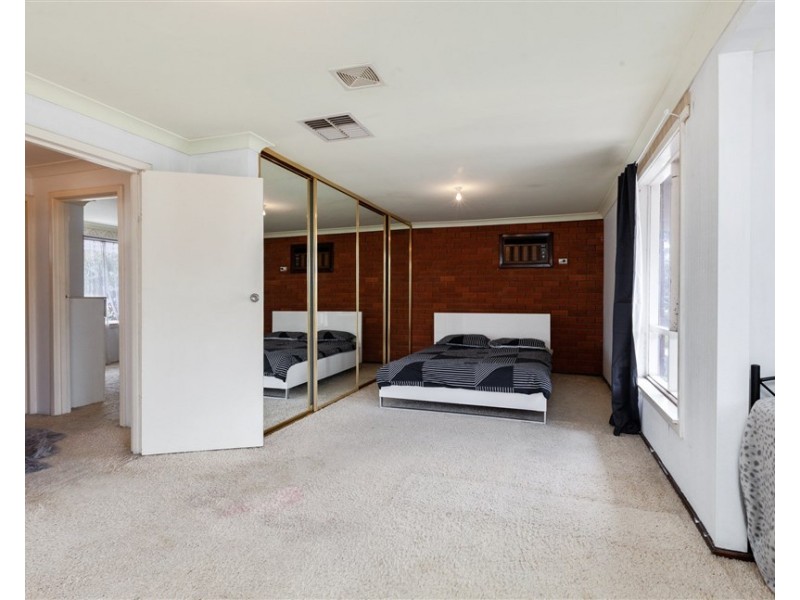 19 Nutley Street, Maddington WA 6109