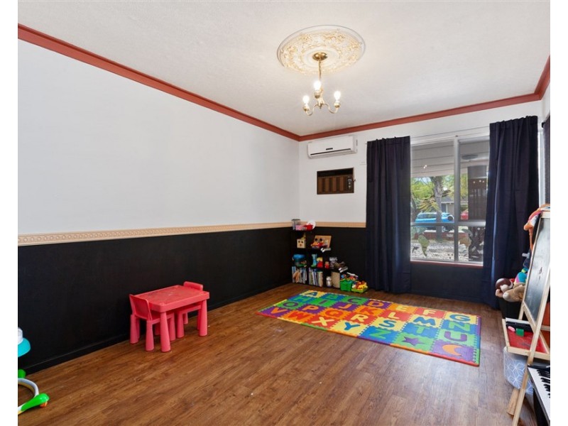 19 Nutley Street, Maddington WA 6109