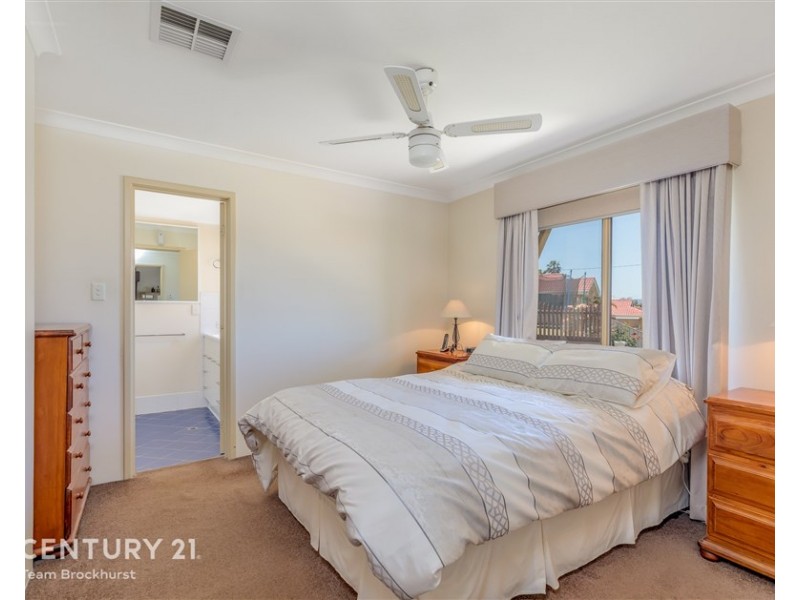 17 Maitland Place, Thornlie WA 6108