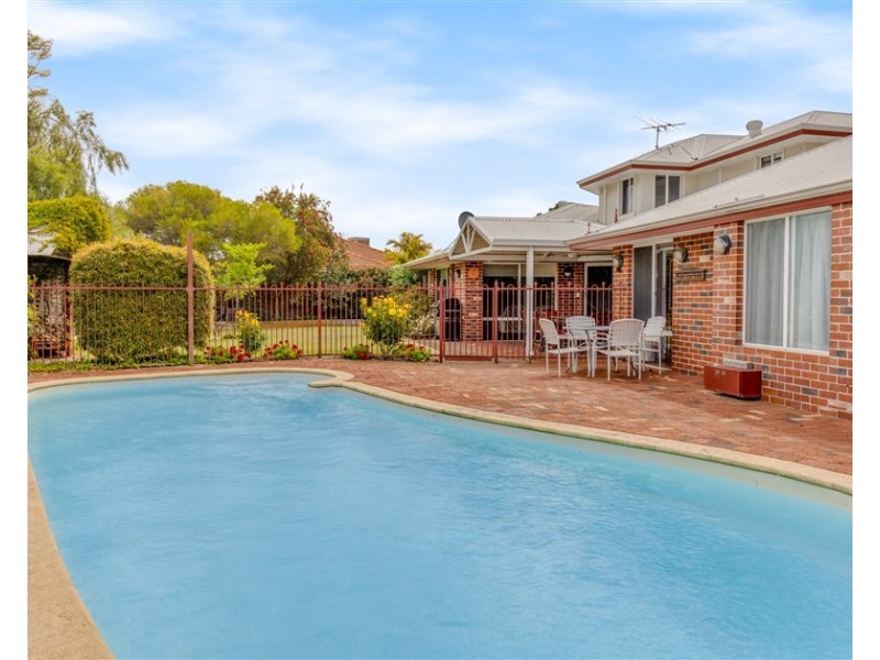 5 Baychester Circle, Canning Vale WA 6155