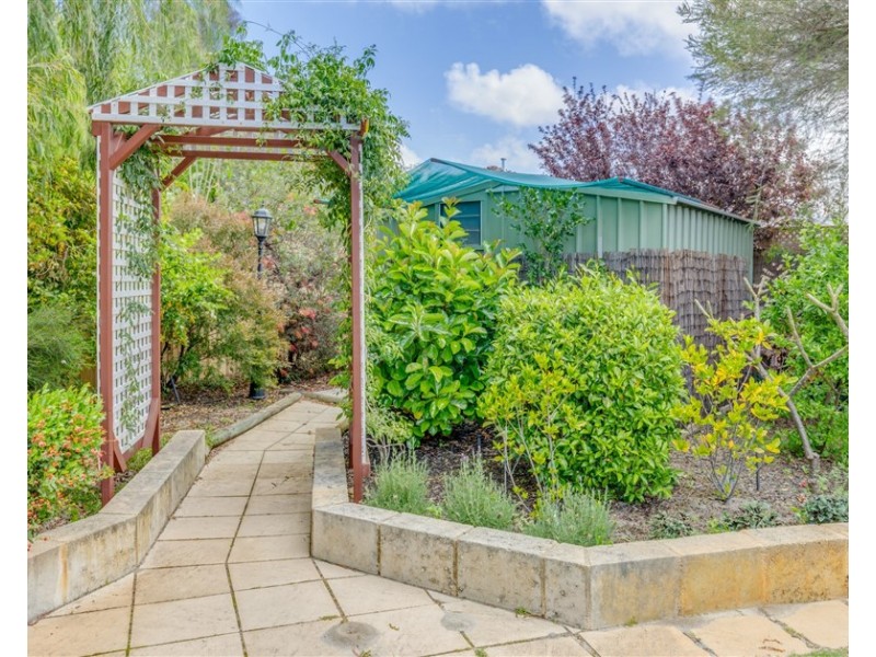 5 Baychester Circle, Canning Vale WA 6155