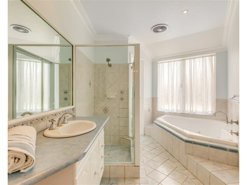 5 Baychester Circle, Canning Vale WA 6155