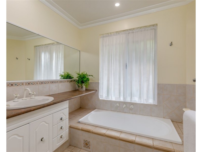 5 Baychester Circle, Canning Vale WA 6155