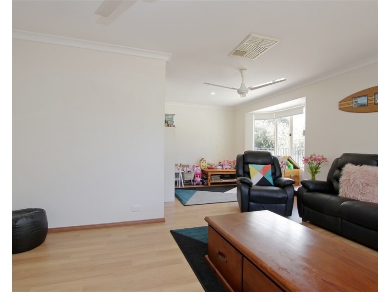 1 Millbrace Glen, Byford WA 6122