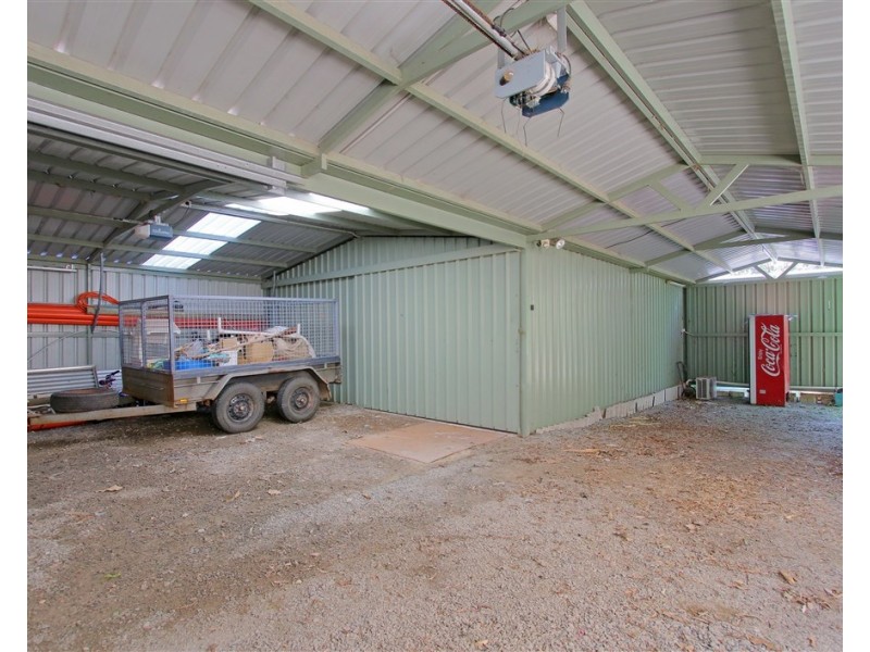 1 Millbrace Glen, Byford WA 6122