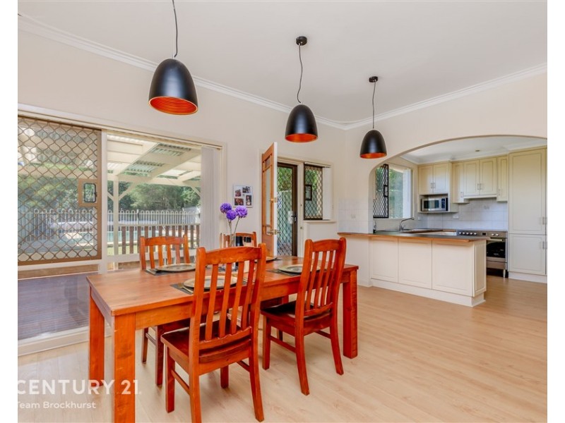 6 Burndale Road, Mount Richon WA 6112