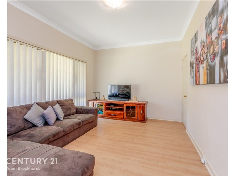 6 Burndale Road, Mount Richon WA 6112