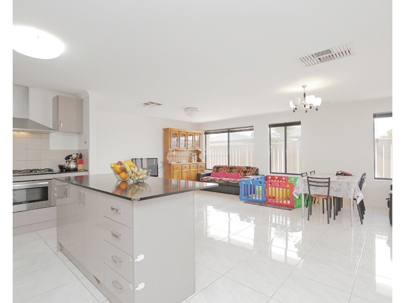 28 Kilkenny Loop, Brookdale WA 6112