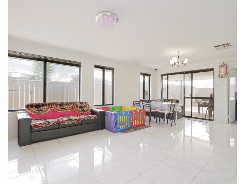 28 Kilkenny Loop, Brookdale WA 6112