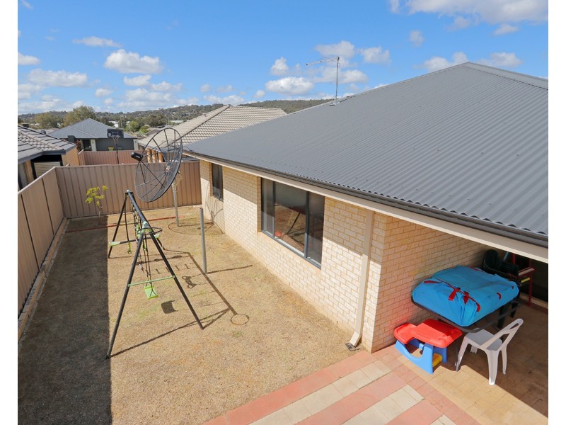 28 Kilkenny Loop, Brookdale WA 6112