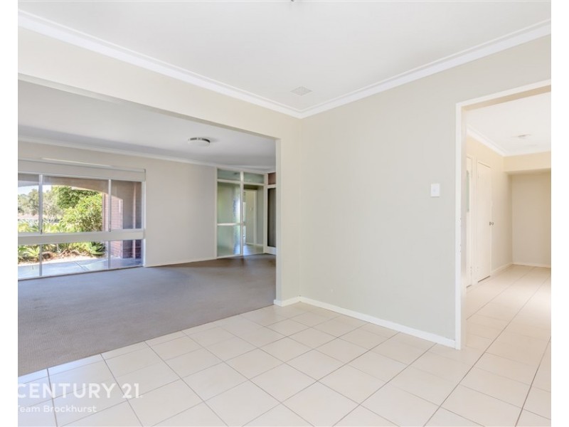 7 Thornlie Avenue, Thornlie WA 6108