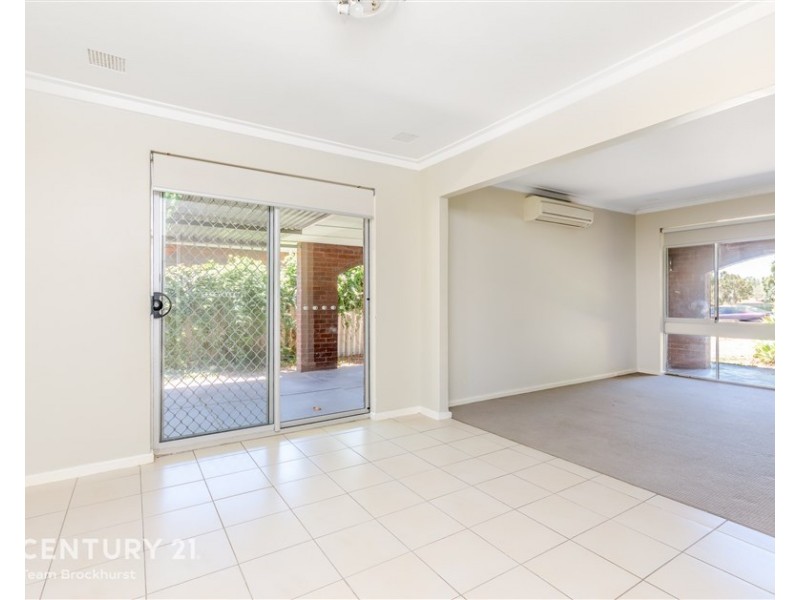 7 Thornlie Avenue, Thornlie WA 6108