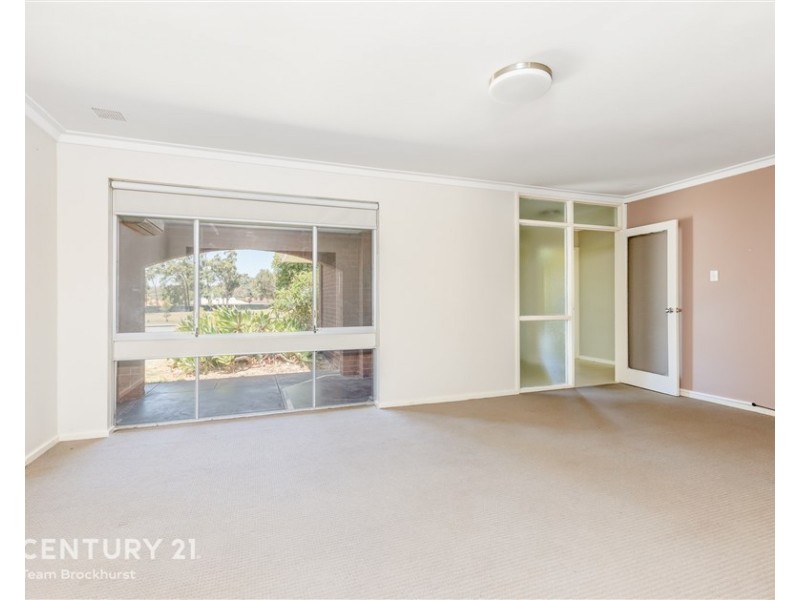 7 Thornlie Avenue, Thornlie WA 6108