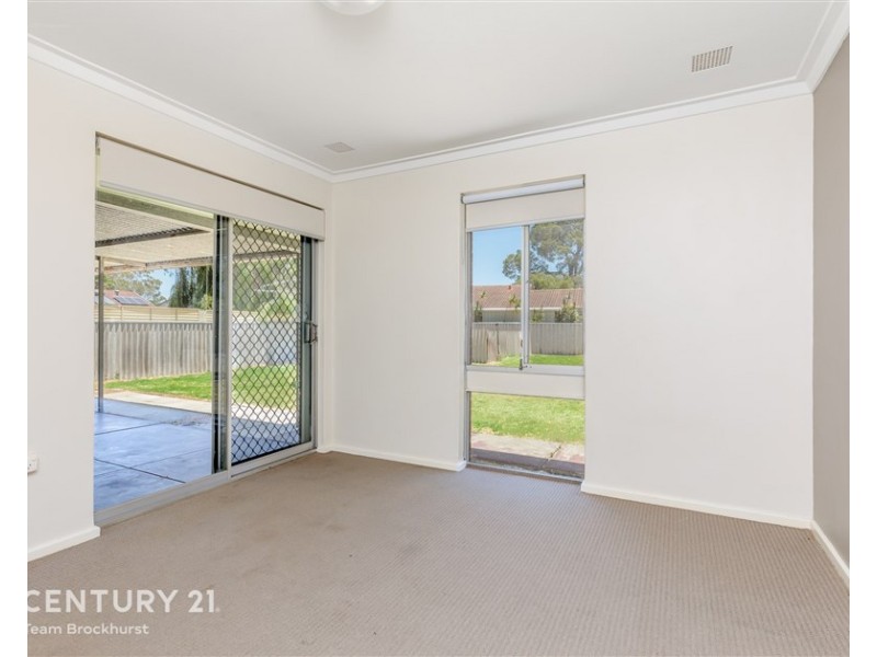7 Thornlie Avenue, Thornlie WA 6108