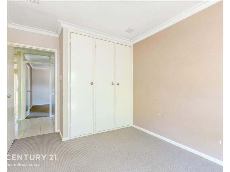 7 Thornlie Avenue, Thornlie WA 6108