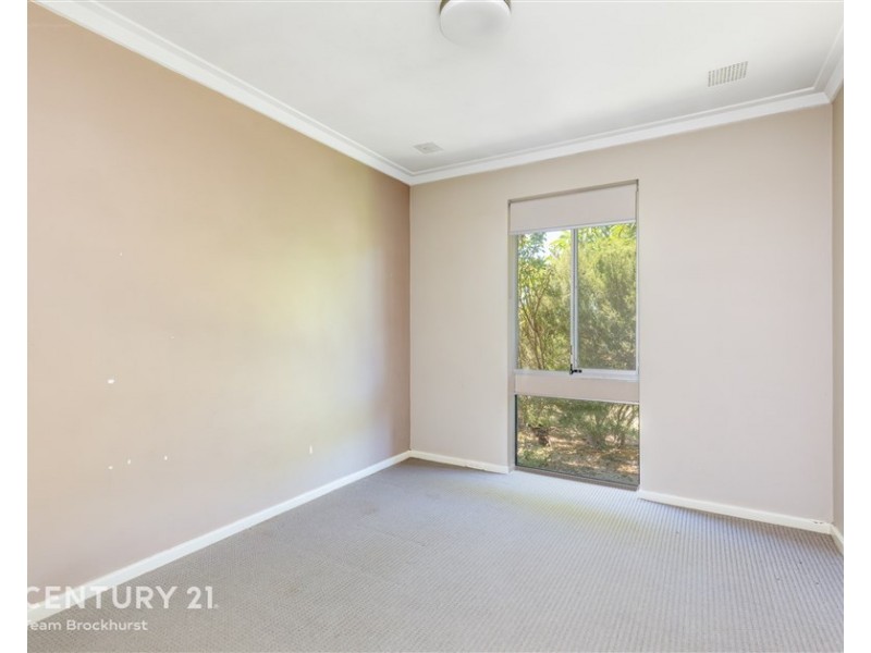 7 Thornlie Avenue, Thornlie WA 6108