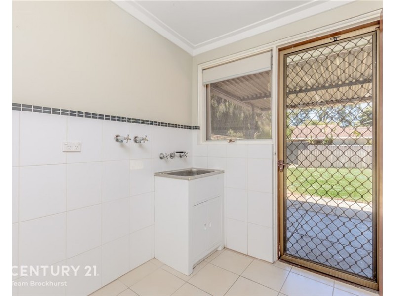 7 Thornlie Avenue, Thornlie WA 6108