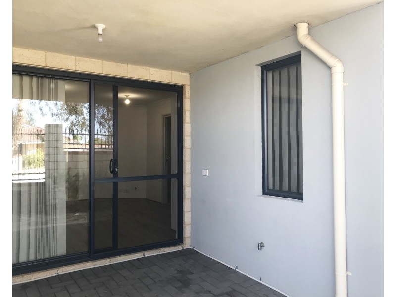 11/2 Towton Way, Langford WA 6147