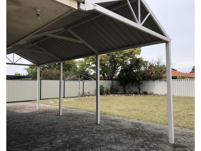 8 Mackay Crescent, Gosnells WA 6110