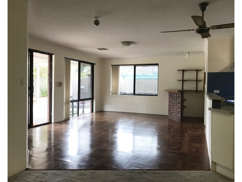 29 Lakesend Road, Thornlie WA 6108