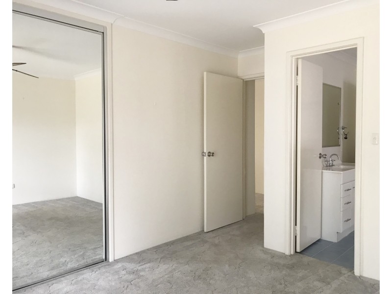 29 Lakesend Road, Thornlie WA 6108