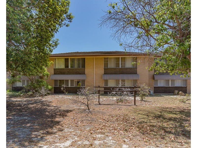 2/45 Probert Street, Thornlie WA 6108