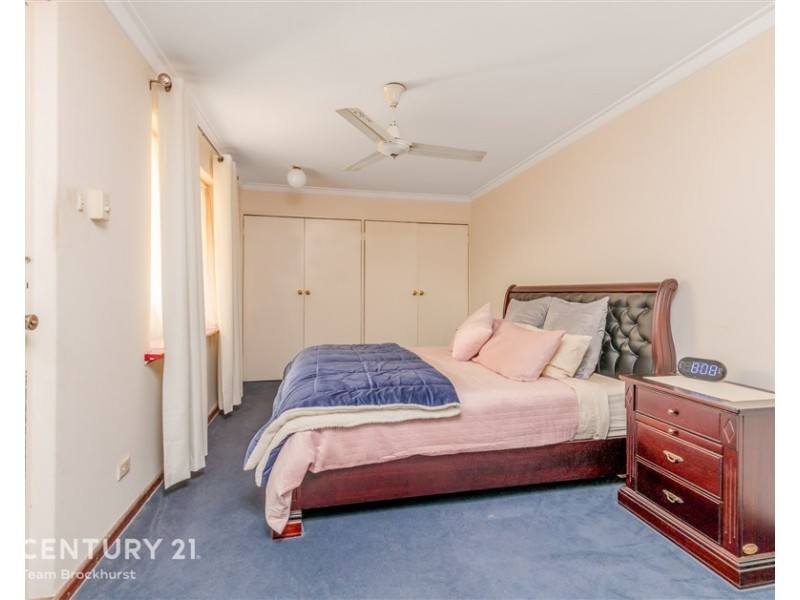 52 Lyrebird Way, Thornlie WA 6108