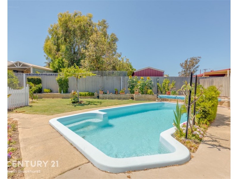 52 Lyrebird Way, Thornlie WA 6108