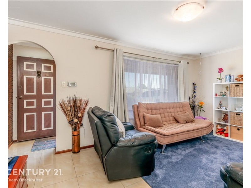52 Lyrebird Way, Thornlie WA 6108