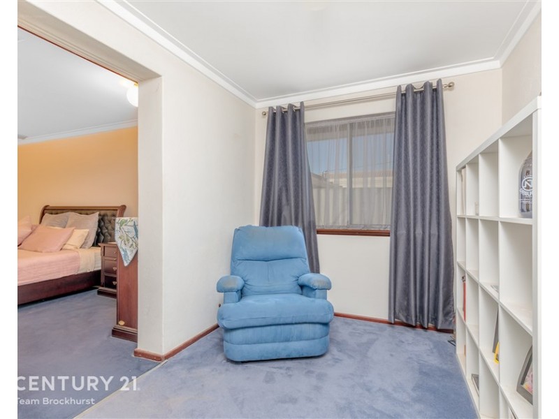 52 Lyrebird Way, Thornlie WA 6108