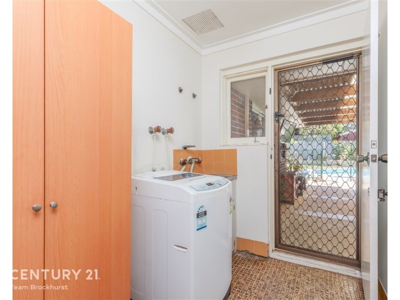 52 Lyrebird Way, Thornlie WA 6108