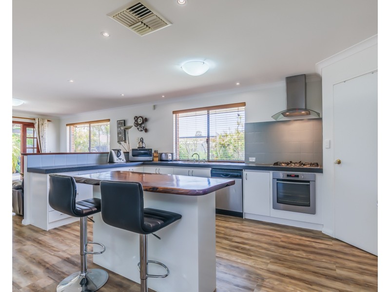 64 Gay Street, Huntingdale WA 6110