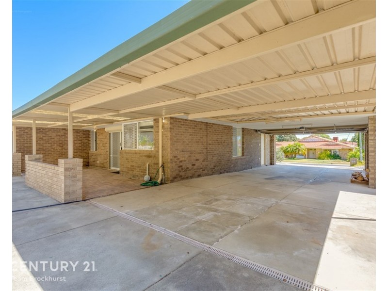 11 Maitland Place, Thornlie WA 6108