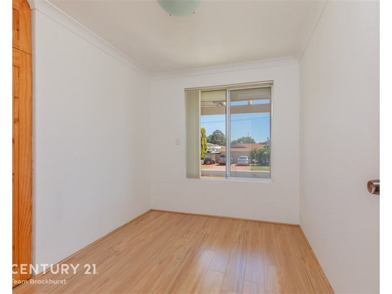 11 Maitland Place, Thornlie WA 6108