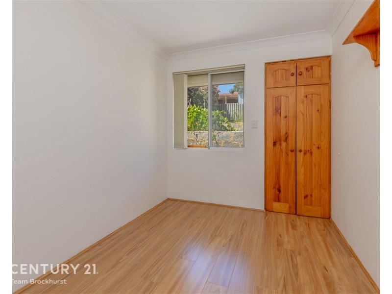 11 Maitland Place, Thornlie WA 6108