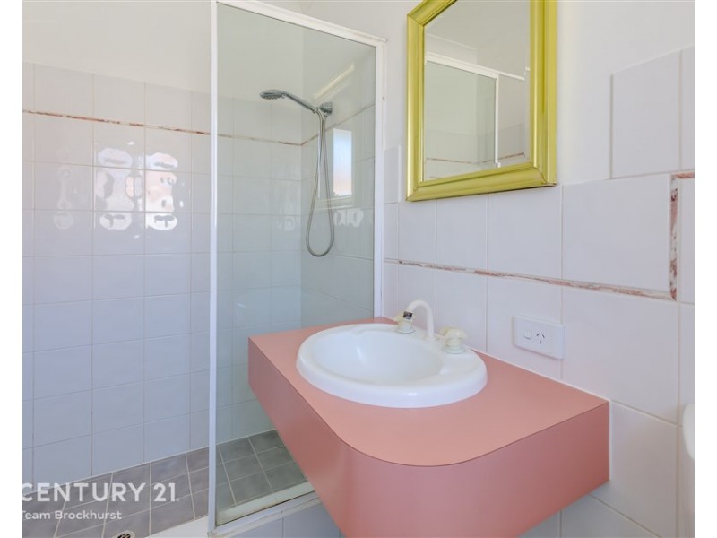 11 Maitland Place, Thornlie WA 6108