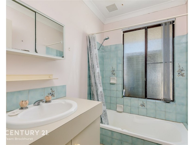 24 Isaacs Court, Huntingdale WA 6110