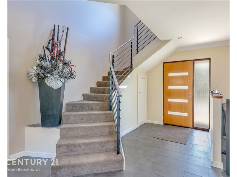 18 Admiralty Road, Canning Vale WA 6155
